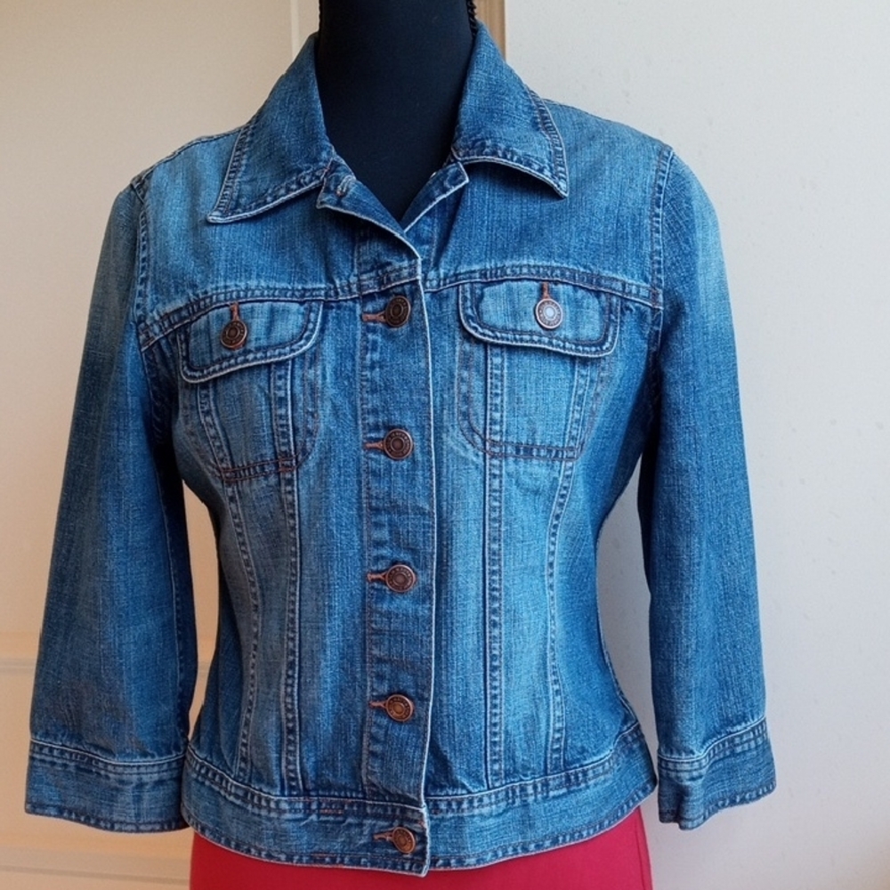 Old Navy Classic Cropped Blue Jean Jacket - Picture 3 of 7